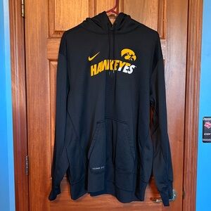 Nike Iowa Hawkeyes Therma-FIT Sideline Pullover Hoodie